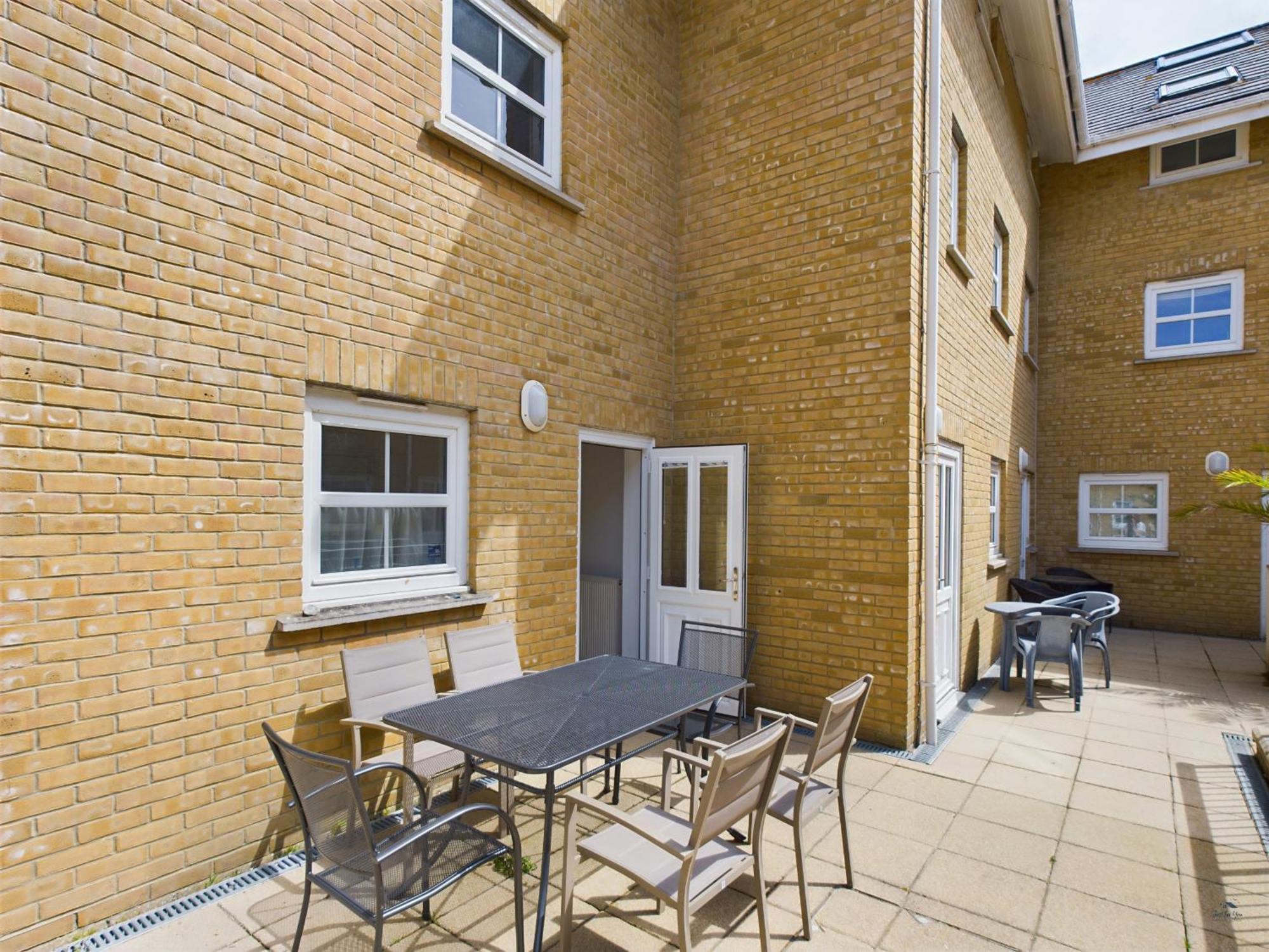 12A Solent Landing Direct Beach Access Bembridge Exterior photo